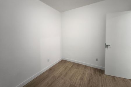 Quarto 2 de apartamento para alugar com 2 quartos, 43m² em Jardim Ipaussurama, Campinas