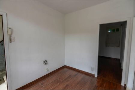 Sala de casa para alugar com 2 quartos, 75m² em Imperial de São Cristóvão, Rio de Janeiro