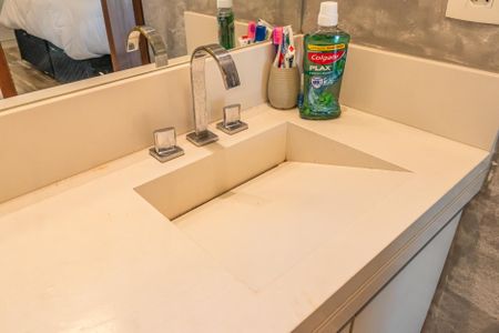 Apartamento para alugar com 250m², 4 quartos e 4 vagas Apartamento para alugar com 250m², 4 quartos e 4 vagasBanheiro da Suíte 1