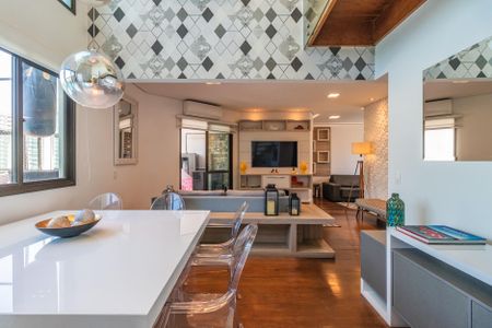 Apartamento para alugar com 250m², 4 quartos e 4 vagas Apartamento para alugar com 250m², 4 quartos e 4 vagasSala