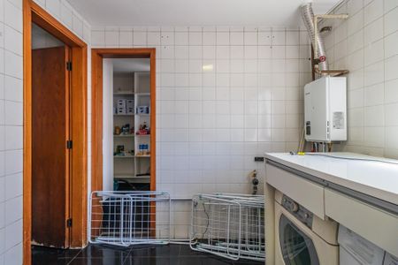 Apartamento para alugar com 250m², 4 quartos e 4 vagas Apartamento para alugar com 250m², 4 quartos e 4 vagasÁrea de Serviço