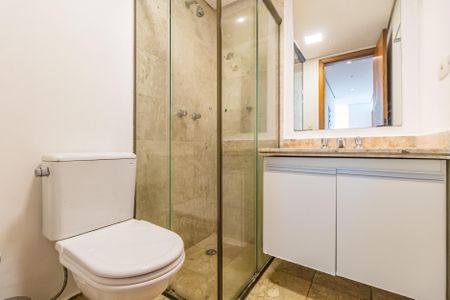 Apartamento para alugar com 250m², 4 quartos e 4 vagas Apartamento para alugar com 250m², 4 quartos e 4 vagasBanheiro Social