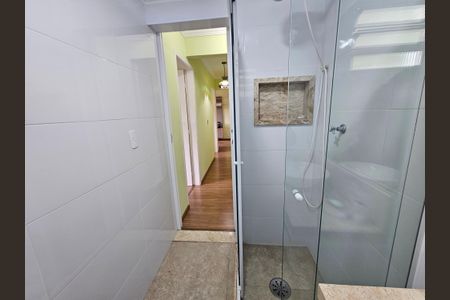 Apartamento para alugar com 61m², 3 quartos e sem vagaBanheiro