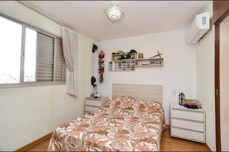 Apartamento à venda com 160m², 3 quartos e 3 vagas Apartamento à venda com 160m², 3 quartos e 3 vagasSuite