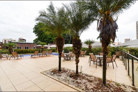 Apartamento à venda com 160m², 3 quartos e 3 vagas Apartamento à venda com 160m², 3 quartos e 3 vagasArea comum/ piscina