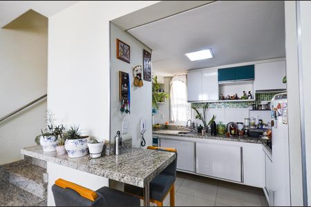 Apartamento à venda com 160m², 3 quartos e 3 vagas Apartamento à venda com 160m², 3 quartos e 3 vagasCozinha