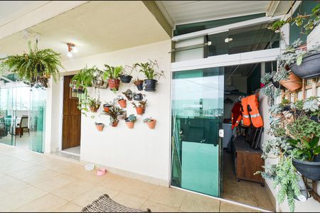 Apartamento à venda com 160m², 3 quartos e 3 vagas Apartamento à venda com 160m², 3 quartos e 3 vagasEspaço Gourmet