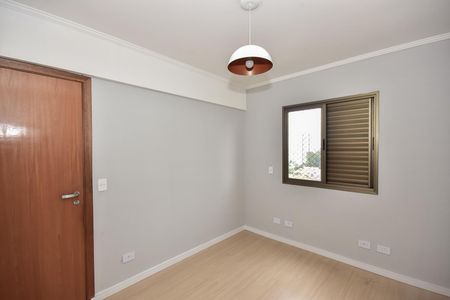 Quarto 1 de apartamento para alugar com 2 quartos, 88m² em Chácara Agrindus, Taboão da Serra