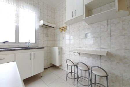 Apartamento para alugar com 70m², 2 quartos e 2 vagasCozinha 