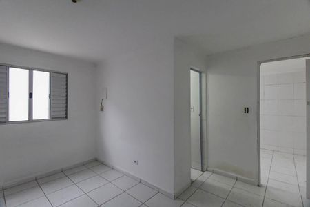 Quarto de casa para alugar com 1 quarto, 32m² em Vila Margarida, São Paulo