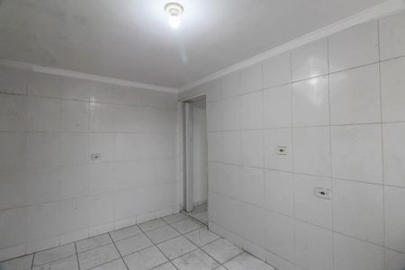 Sala/Cozinha de casa para alugar com 1 quarto, 32m² em Vila Margarida, São Paulo