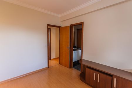 Apartamento para alugar com 175m², 4 quartos e 4 vagasSemi-Suíte 2