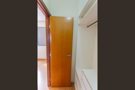 Apartamento para alugar com 175m², 4 quartos e 4 vagasCloset da Suíte 2