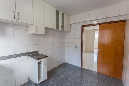 Apartamento para alugar com 175m², 4 quartos e 4 vagasCozinha