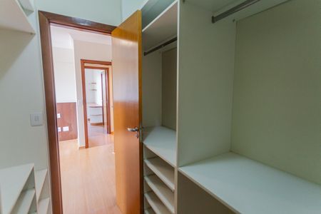 Apartamento para alugar com 175m², 4 quartos e 4 vagasCloset da Suíte 1