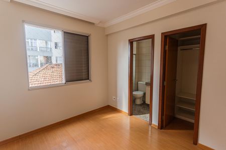 Apartamento para alugar com 175m², 4 quartos e 4 vagasSuíte 2