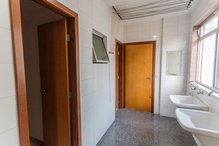 Apartamento para alugar com 175m², 4 quartos e 4 vagasÁrea de Serviço