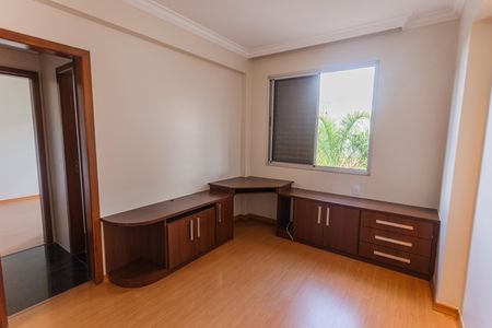 Apartamento para alugar com 175m², 4 quartos e 4 vagasSemi-Suíte 2