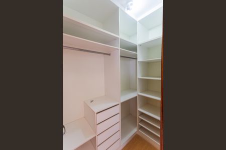 Apartamento para alugar com 175m², 4 quartos e 4 vagasCloset da Suíte 2