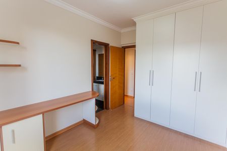 Apartamento para alugar com 175m², 4 quartos e 4 vagasSemi-Suíte 1