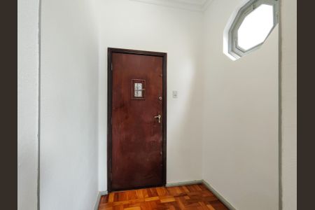 Apartamento para alugar com 70m², 3 quartos e sem vaga Apartamento para alugar com 70m², 3 quartos e sem vagaEntrada