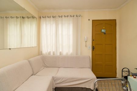 Sala de apartamento para alugar com 2 quartos, 42m² em Fazenda da Juta, São Paulo