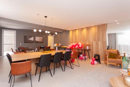 Apartamento para alugar com 48m², 2 quartos e 1 vagaÁrea comum - Salão de festas