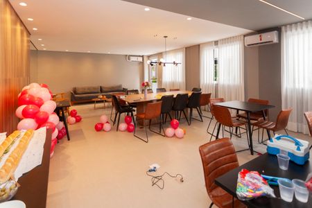 Apartamento para alugar com 46m², 2 quartos e 1 vagaÁrea comum - Salão de festas