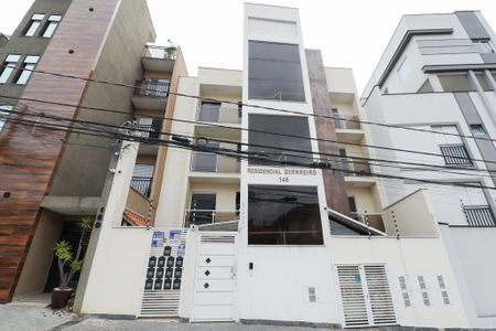 Apartamento à venda com 41m², 2 quartos e sem vaga Apartamento à venda com 41m², 2 quartos e sem vagaFachada