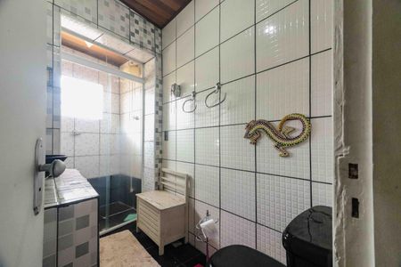 Casa à venda com 150m², 3 quartos e 2 vagas Casa à venda com 150m², 3 quartos e 2 vagasBanheiro Social