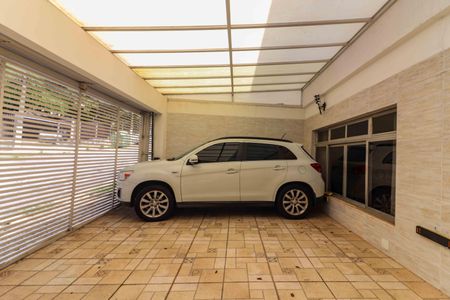 Casa à venda com 150m², 3 quartos e 2 vagas Casa à venda com 150m², 3 quartos e 2 vagasGaragem