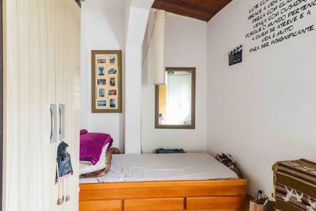 Quarto  de casa à venda com 3 quartos, 150m² em Jardim Rizzo, São Paulo