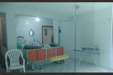 Casa à venda com 3 quartos, 201m² em Pinheirinho, Santo André