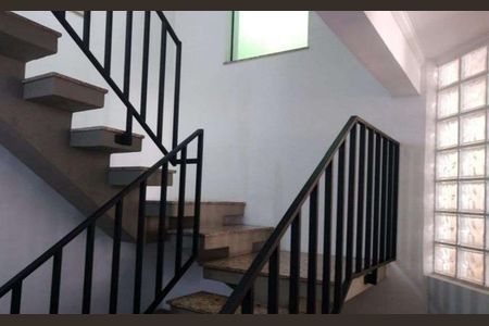 Casa à venda com 3 quartos, 201m² em Pinheirinho, Santo André