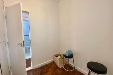 Apartamento para alugar com 80m², 2 quartos e sem vagaQuarto de Serviço