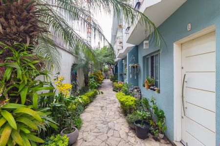 Casa de condomínio à venda com 60m², 2 quartos e 1 vagaÁrea comum