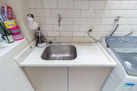 Casa de condomínio à venda com 60m², 2 quartos e 1 vagaDetalhe - Área de Serviço