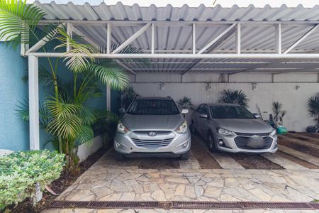 Casa de condomínio à venda com 60m², 2 quartos e 1 vagaVaga de Garagem