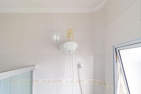 Casa de condomínio à venda com 60m², 2 quartos e 1 vagaBanheiro