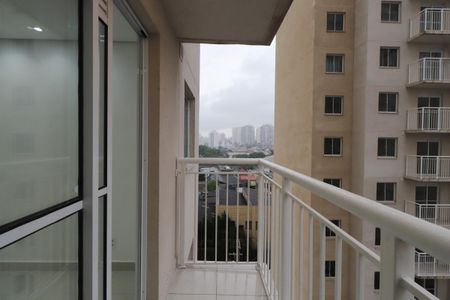 Sacada de apartamento para alugar com 2 quartos, 36m² em Guaiauna, São Paulo