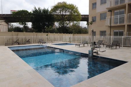 Apartamento para alugar com 36m², 2 quartos e sem vagaÁrea comum - Piscina
