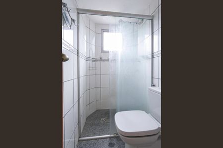 Apartamento para alugar com 54m², 2 quartos e 1 vaga Apartamento para alugar com 54m², 2 quartos e 1 vagaBanheiro social