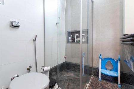 Apartamento à venda com 122m², 3 quartos e 2 vagasBanheiro social