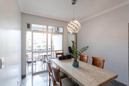 Apartamento à venda com 122m², 3 quartos e 2 vagasCopa