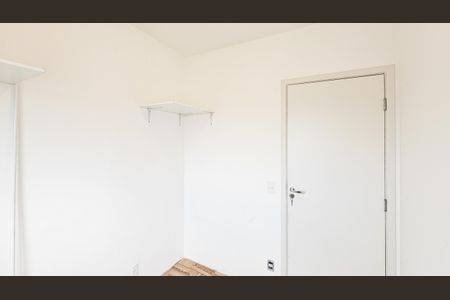 Quarto 2 de apartamento para alugar com 2 quartos, 38m² em Jardim Copiuva, Carapicuíba