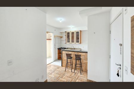 Sala de apartamento para alugar com 2 quartos, 38m² em Jardim Copiuva, Carapicuíba