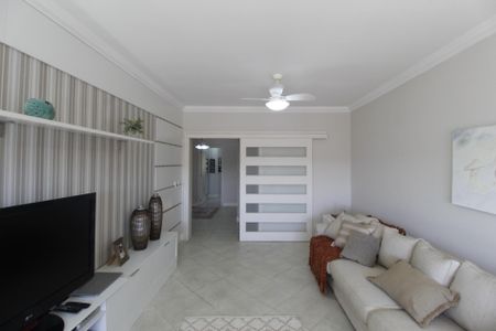 Casa para alugar com 990m², 6 quartos e 8 vagasSala 2