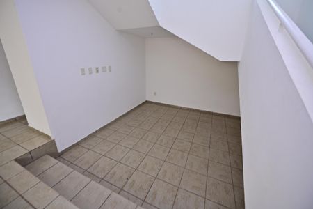 Sala de casa para alugar com 4 quartos, 515m² em Jardim Planalto, Goiânia