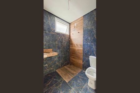 Apartamento à venda com 113m², 2 quartos e 1 vaga Apartamento à venda com 113m², 2 quartos e 1 vagaBanheiro