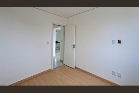 Apartamento à venda com 113m², 2 quartos e 1 vaga Apartamento à venda com 113m², 2 quartos e 1 vagaQuarto